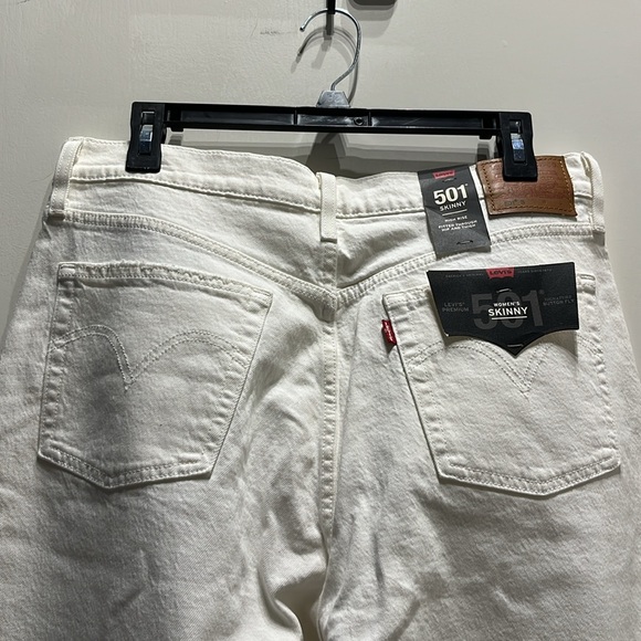 Levi's Taper High Waisted Rise Jeans - Picture 7 of 9